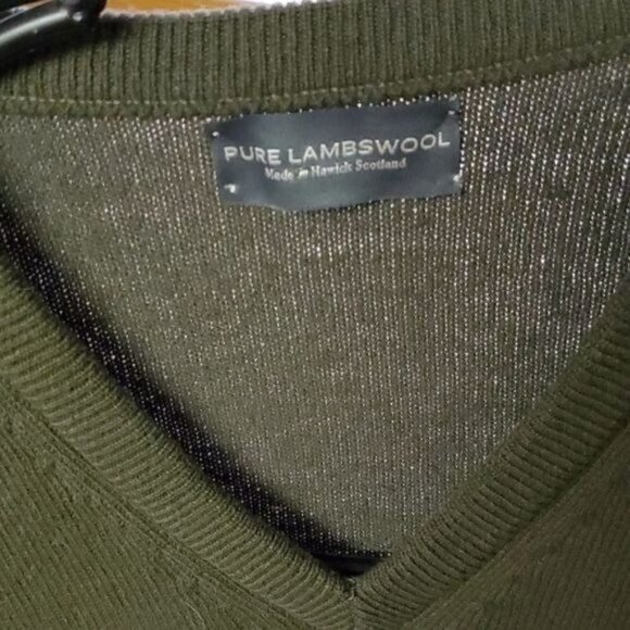 Hawick Scotland Pure Lambswool Sz. XL‎ Deep Army Green Vneck Sweater - Picture 3 of 9